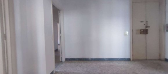 5 rooms Apartment in Taranto, Italy No. 153082 9
