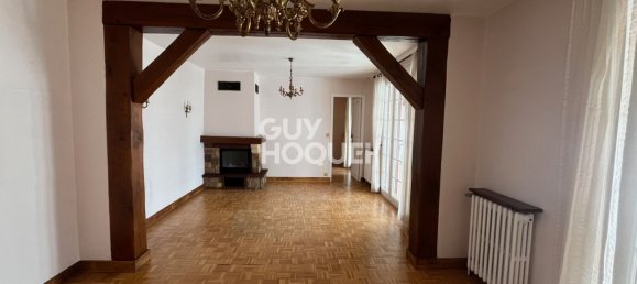 3 bedrooms House in Margny-les-Compiegne, France No. 254298 4