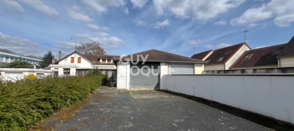 3 bedrooms House in Margny-les-Compiegne, France No. 254298 7