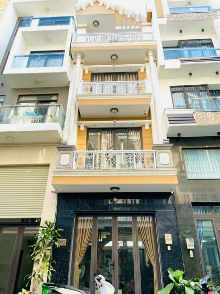 50.4m² House in District 7, Vietnam No. 7433