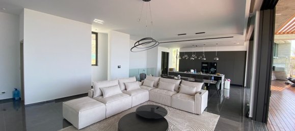 5 bedrooms Villa in Armou, Cyprus No. 5563 8