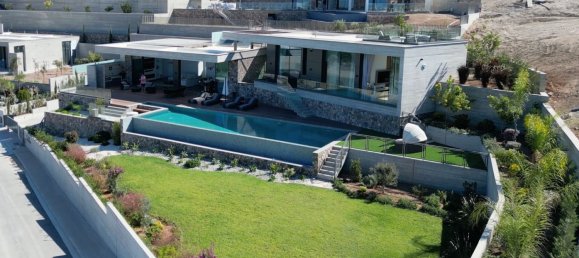 5 bedrooms Villa in Armou, Cyprus No. 5563 16