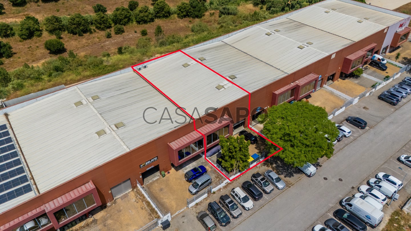 Lagerhaus in Seixal, Portugal 680m², Nr. 350134