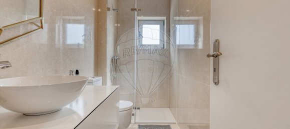 Casa de 3 dormitorios en Sao Felix da Marinha, Portugal No. 219935 16