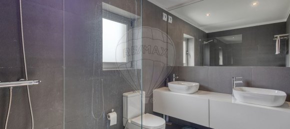 Casa de 3 dormitorios en Sao Felix da Marinha, Portugal No. 219935 26