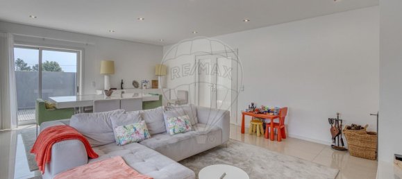 Casa de 3 dormitorios en Sao Felix da Marinha, Portugal No. 219935 13