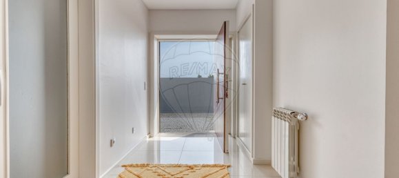 Casa de 3 dormitorios en Sao Felix da Marinha, Portugal No. 219935 5