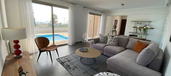 4 bedrooms Villa in Pyrgos, Cyprus No. 19022 9