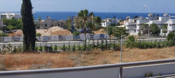 4 bedrooms Villa in Pyrgos, Cyprus No. 19022 7