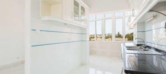 3 bedrooms Apartment in Cascais, Portugal No. 66834 10