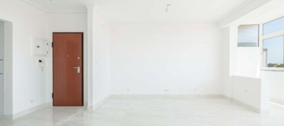 3 bedrooms Apartment in Cascais, Portugal No. 66834 3