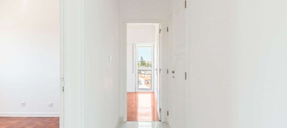 3 bedrooms Apartment in Cascais, Portugal No. 66834 15