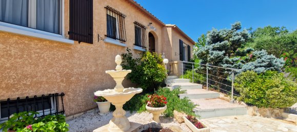 4 Schlafzimmer Haus in Uzes, France, Nr. 298327 11
