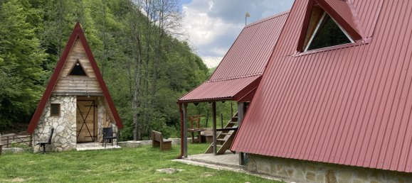 6 bedrooms Commercial property in Kolasin, Montenegro No. 1 2