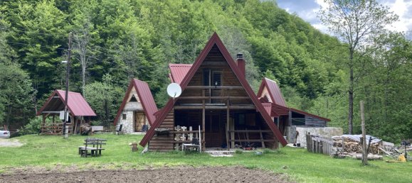 6 bedrooms Commercial property in Kolasin, Montenegro No. 1 13