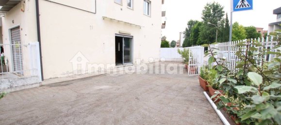 2 rooms Commercial property in Vicenza, Italy No. 62486 11