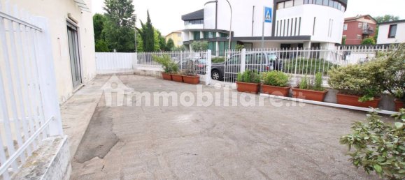 2 rooms Commercial property in Vicenza, Italy No. 62486 10