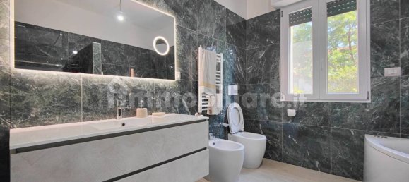 4 bedrooms Villa in Pisa, Italy No. 349627 12