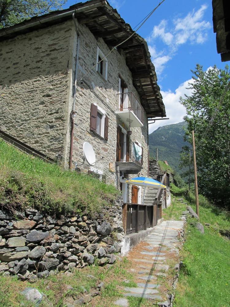 2 Schlafzimmer Haus in Torre di Santa Maria, Italy, Nr. 85912