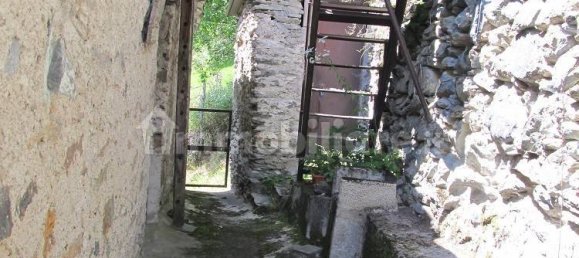 2 Schlafzimmer Haus in Torre di Santa Maria, Italy, Nr. 85912 14