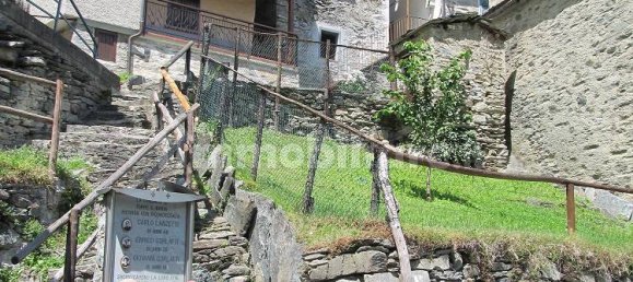 2 Schlafzimmer Haus in Torre di Santa Maria, Italy, Nr. 85912 19