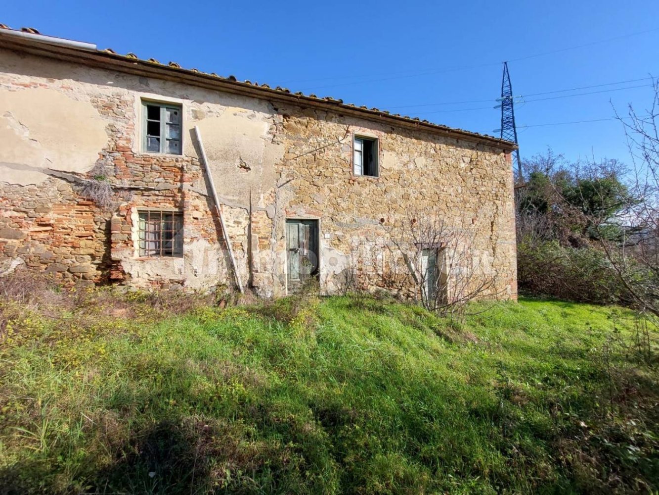 5 bedrooms House in Lamporecchio, Italy No. 100819