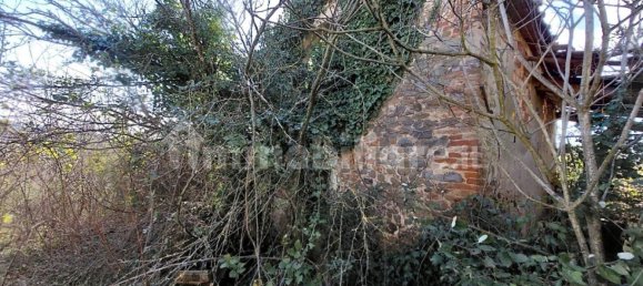 5 bedrooms House in Lamporecchio, Italy No. 100819 16