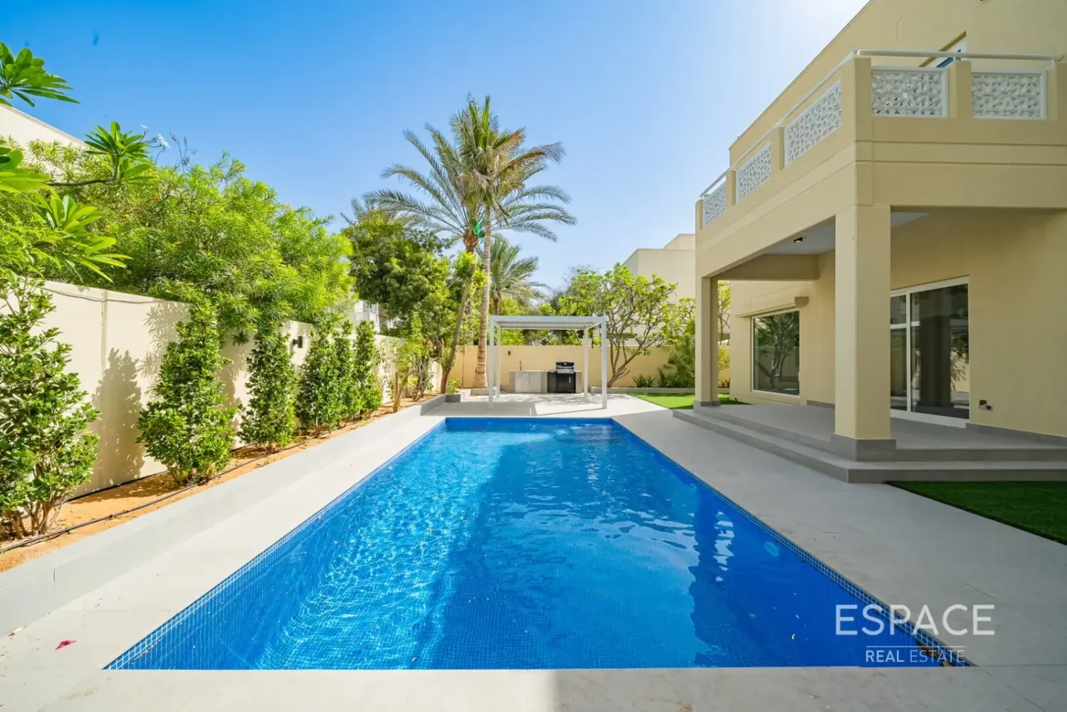 4 Schlafzimmer Villa in Meadows, UAE, Nr. 209555