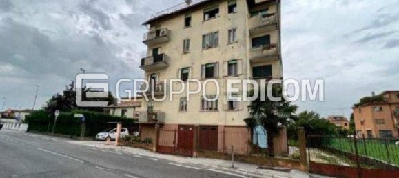 4 rooms Apartment in Venice, Italy No. 11254 2
