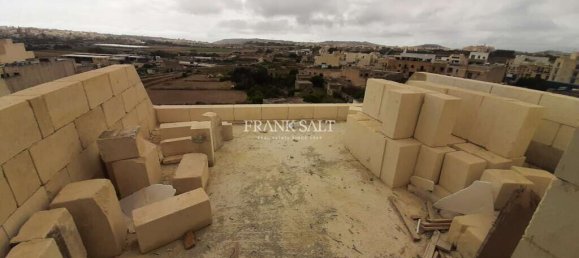 Ático de 2 dormitorios en Xewkija, Malta No. 694 2