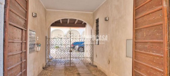 2 rooms Penthouse in Cameri, Italy No. 292500 10