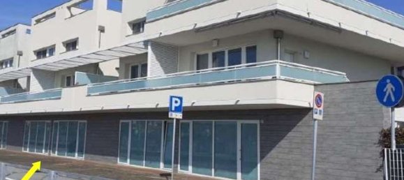 Propriété commerciale à Ravenna, Italy 58m² No. 363122 6