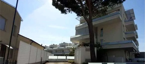 Propriété commerciale à Ravenna, Italy 58m² No. 363122 3