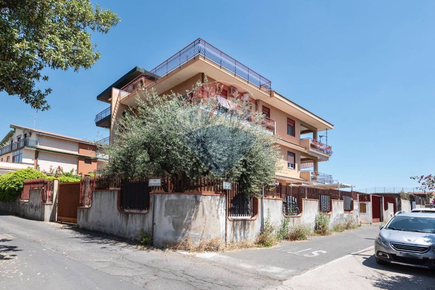 5 غرف نوم شقة في Misterbianco, Italy رقم 391509