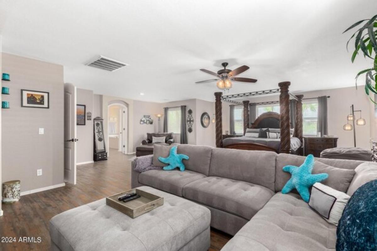 4 bedrooms House in Surprise, USA No. 433276