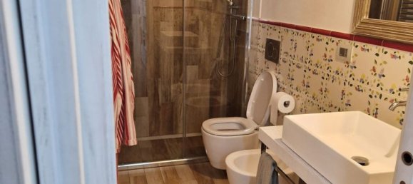 Квартира с 4 комнатами в Сиена, Италия № 110124 7