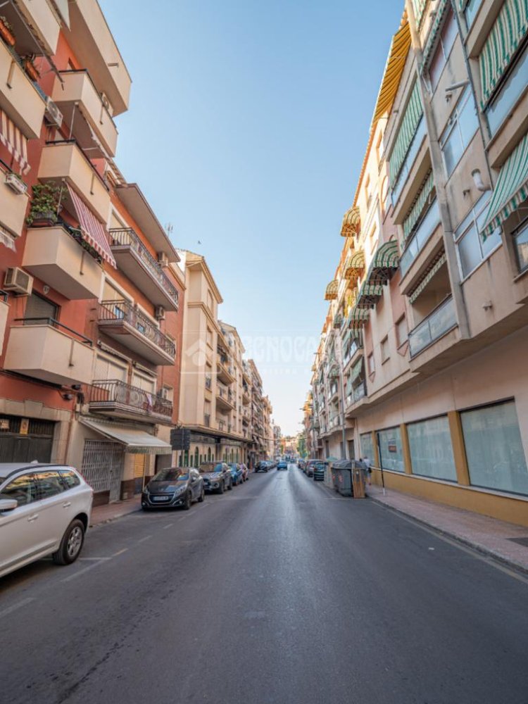 133m² Commercial property in Linares, Spain No. 171979