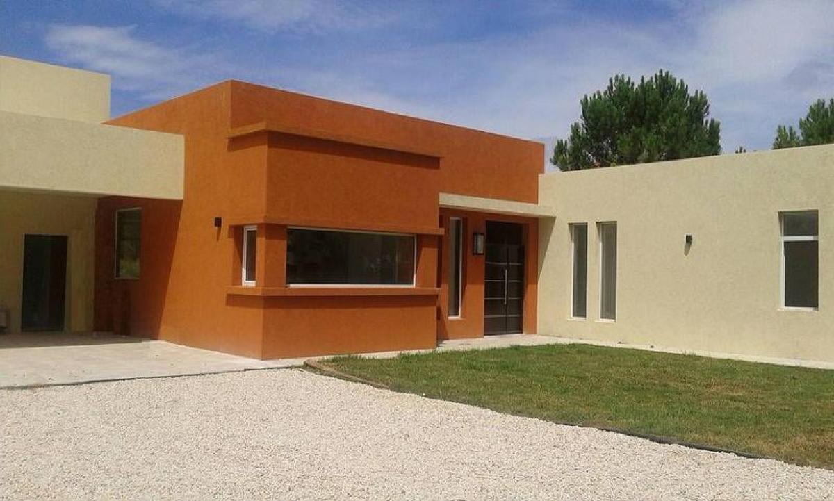3 bedrooms House in Mar del Plata, Argentina No. 64800
