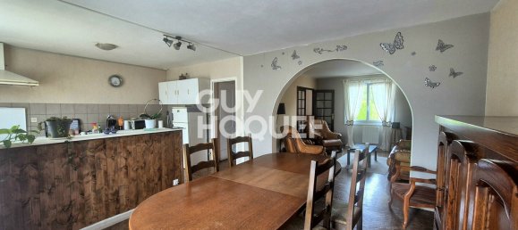 3 bedrooms House in Dreux, France No. 302712 2