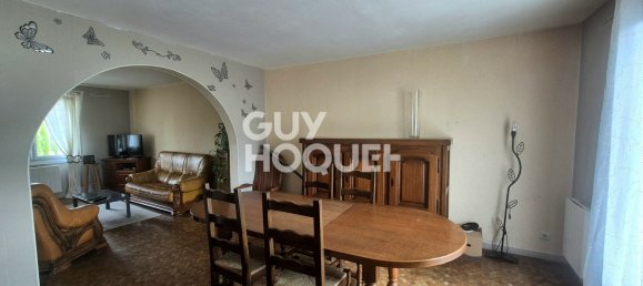 3 bedrooms House in Dreux, France No. 302712 3