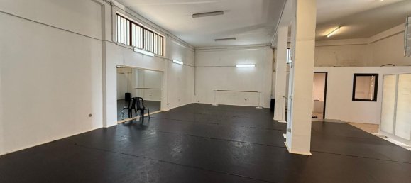  عقار تجاري في Misterbianco, Italy 287متر مربع رقم 380216 12