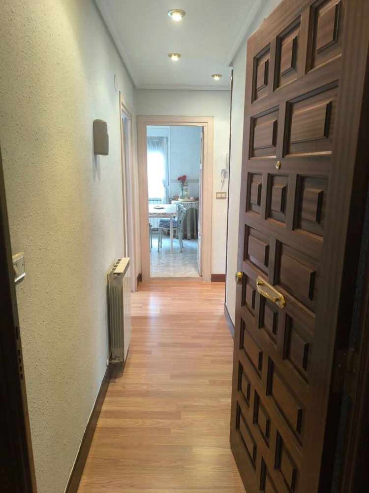 2 bedrooms Apartment in Basque Autonomous Community, Spain No. 191380