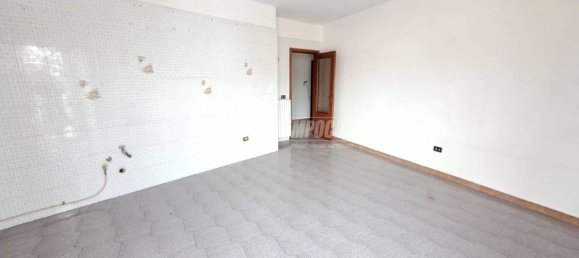 3 bedrooms Apartment in Adelfia, Italy No. 154910 3
