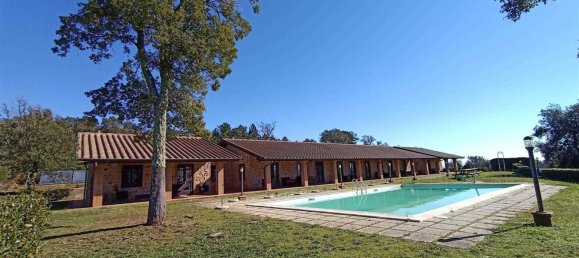 18 rooms House in Massa Marittima, Italy No. 221934 3