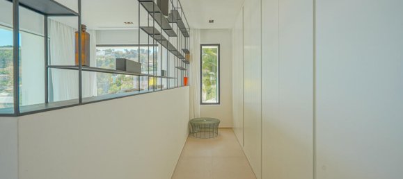 Villa de 4 dormitorios en Alicante, Spain No. 67039 32