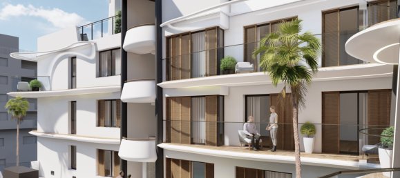 Apartamento de 3 dormitorios en Estepona, Spain No. 4570 16