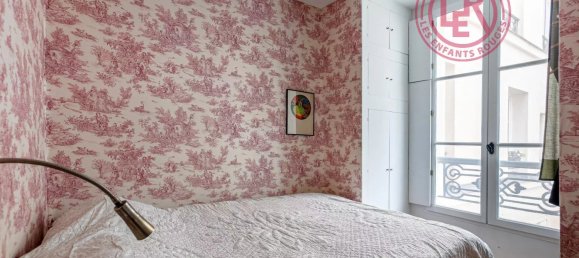 3 rooms Apartment in Paris, France No. 297446 2