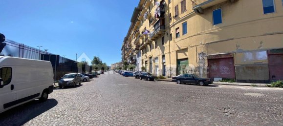 2 rooms Commercial property in Naples, Italy No. 283514 17