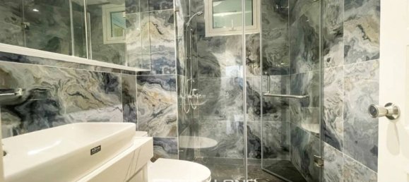 4 bedrooms Apartment in Tay Ho, Vietnam No. 574 19