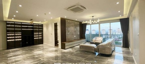 4 bedrooms Apartment in Tay Ho, Vietnam No. 574 6